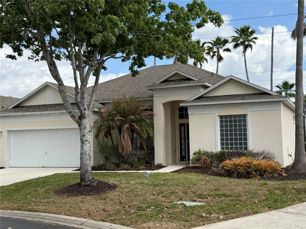 Address Not Shown Davenport, FL 33897