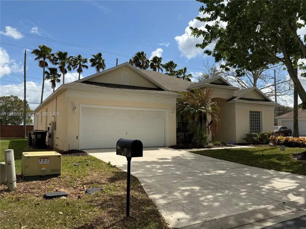 Address Not Shown Davenport, FL 33897