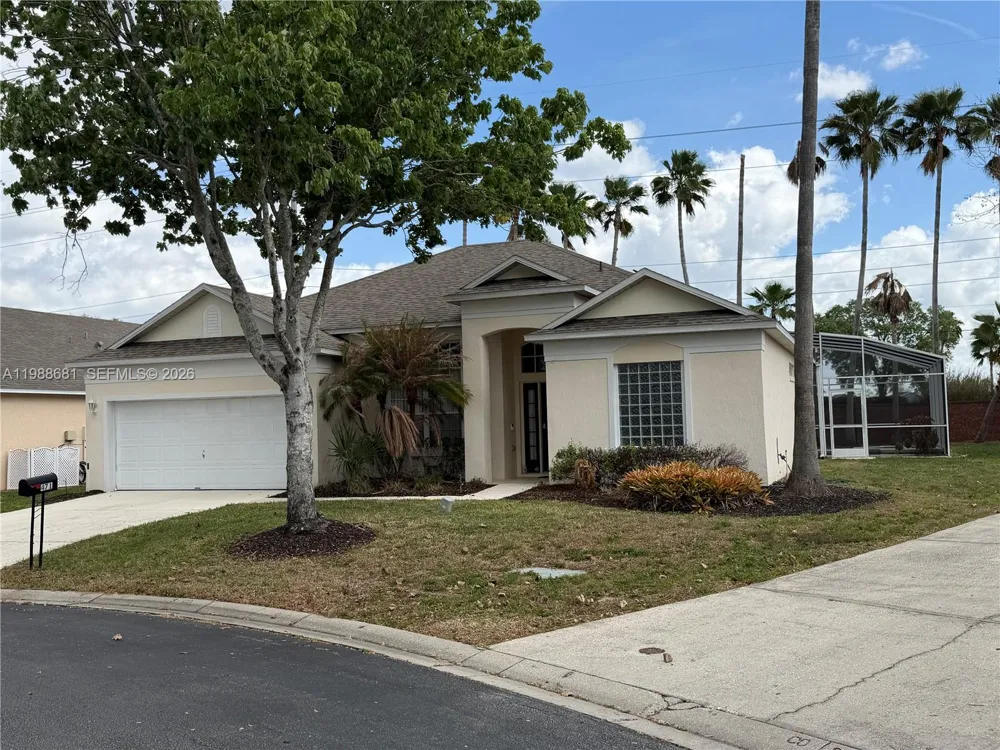 Address Not Shown Davenport, FL 33897