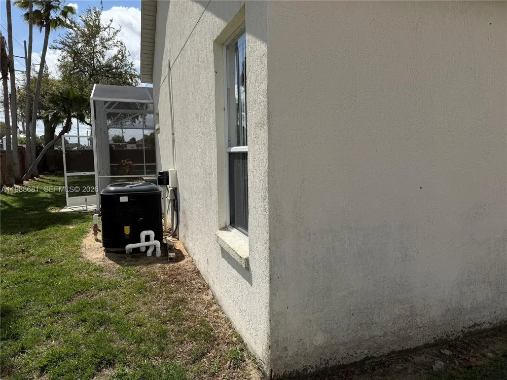 Address Not Shown Davenport, FL 33897