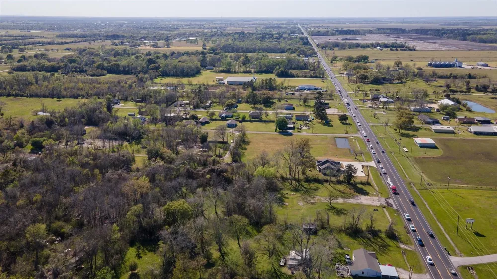 Fm 1960 Dayton, TX 77535