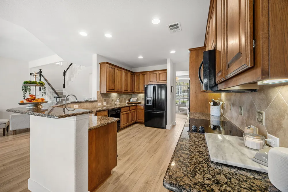 128 Las Colinas Drive Georgetown, TX 78628