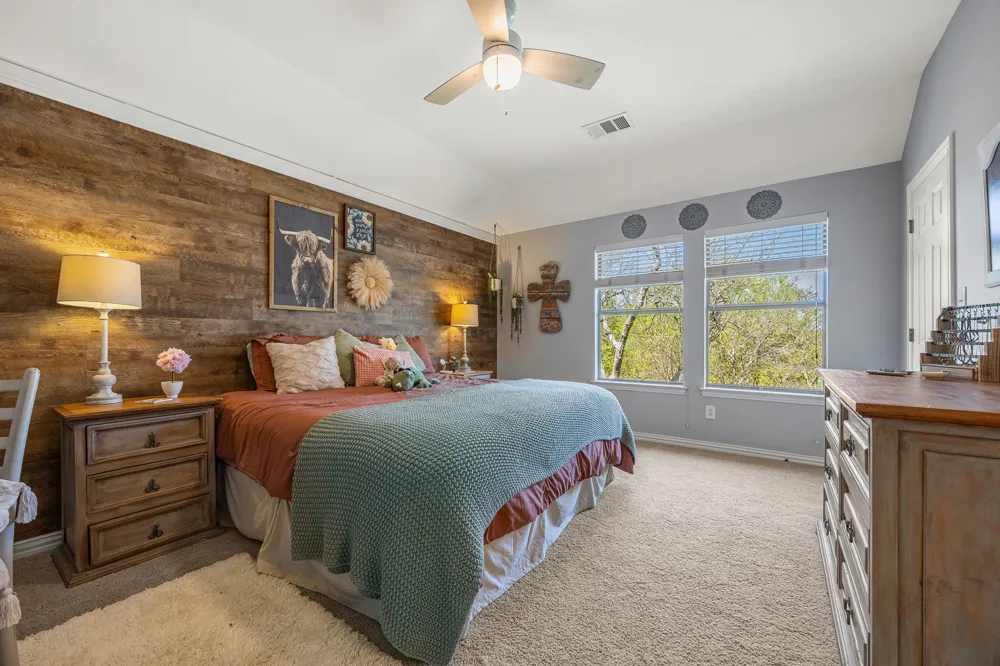 128 Las Colinas Drive Georgetown, TX 78628