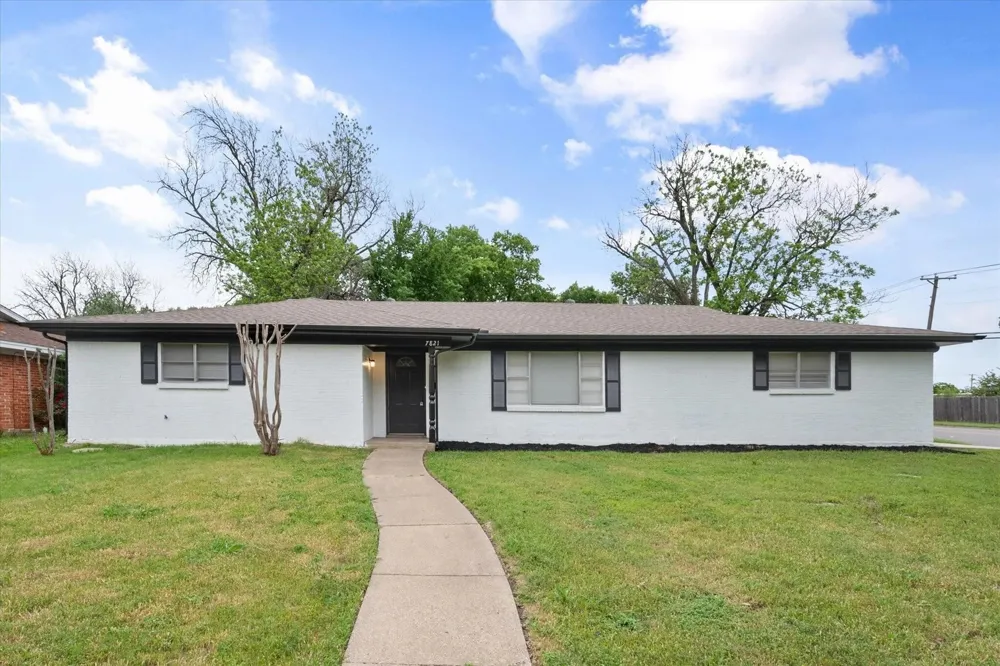 7821 Regency Lane Fort Worth, TX 76134