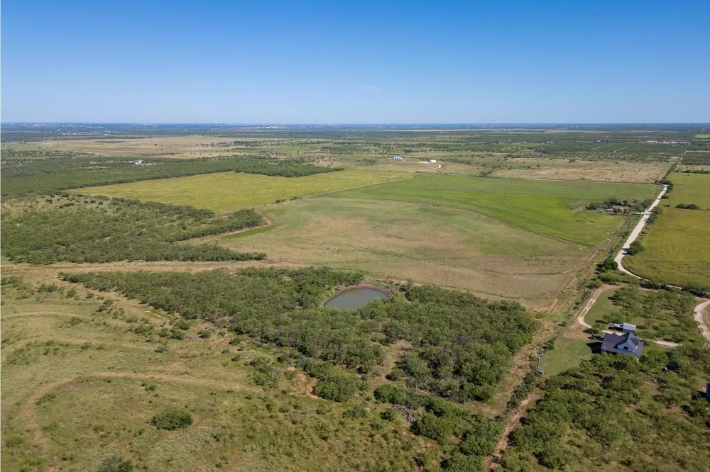 11775 CR 242 Clyde, TX 79510