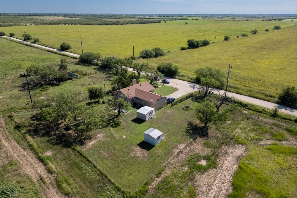 11775 CR 242 Clyde, TX 79510
