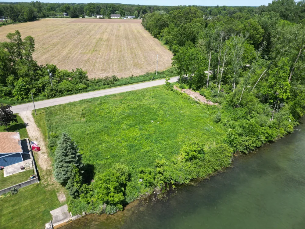 Knollwood Drive Sturgis, MI 49091