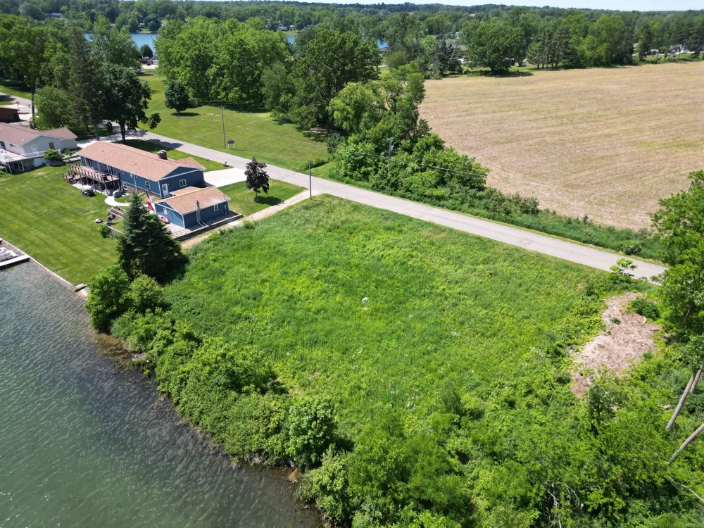 Knollwood Drive Sturgis, MI 49091
