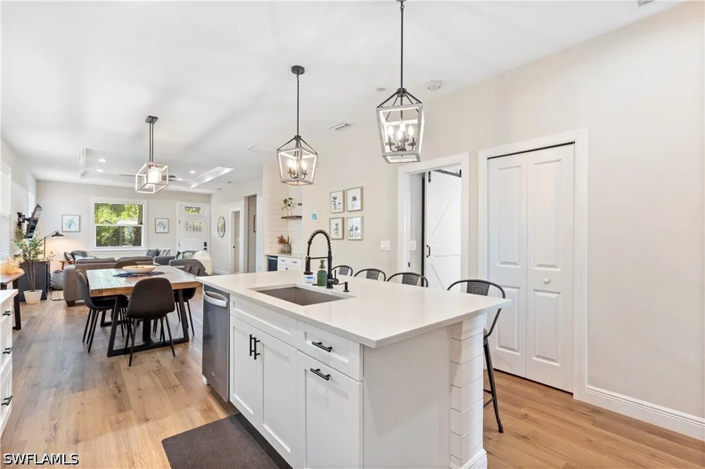 E Giddens Avenue Tampa, FL 33603