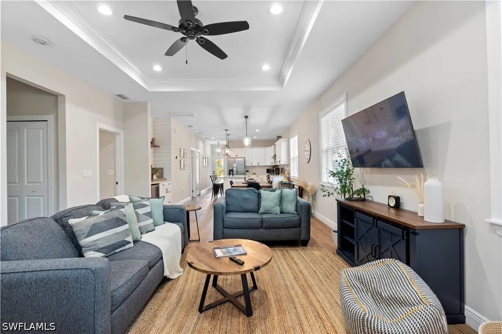 E Giddens Avenue Tampa, FL 33603