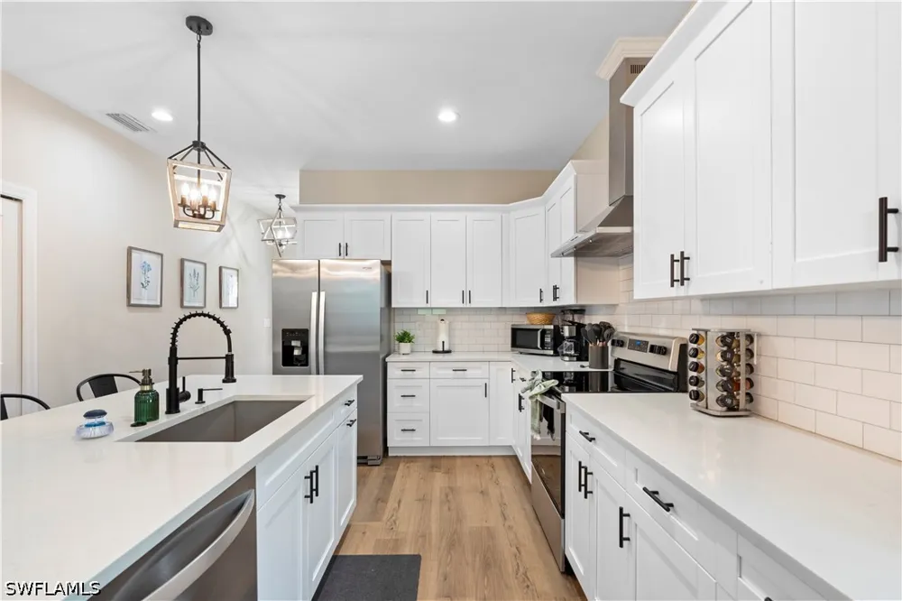 E Giddens Avenue Tampa, FL 33603