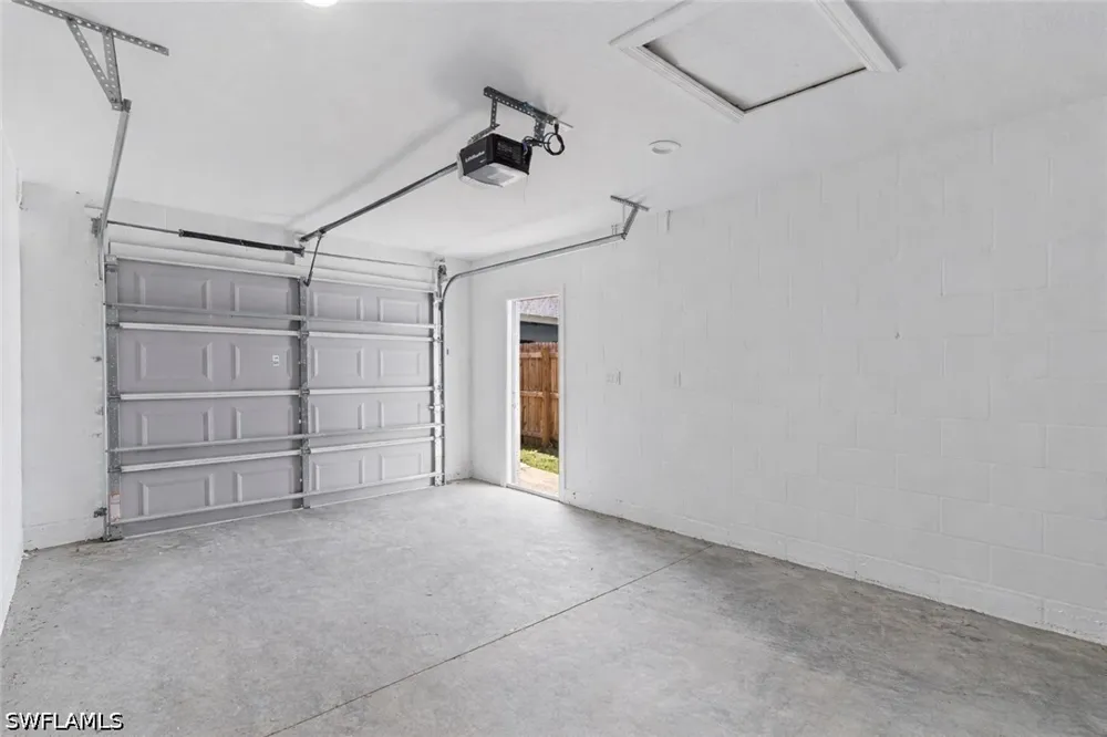 E Giddens Avenue Tampa, FL 33603