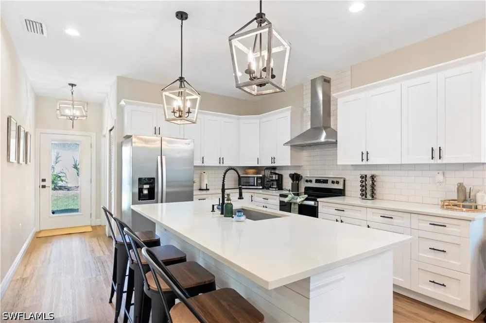 E Giddens Avenue Tampa, FL 33603