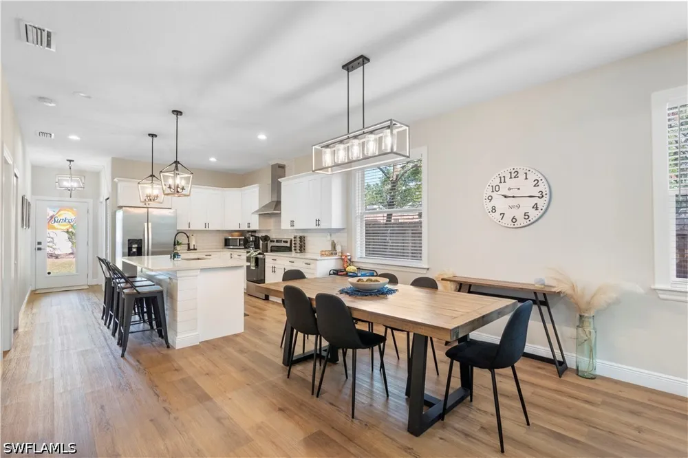 E Giddens Avenue Tampa, FL 33603