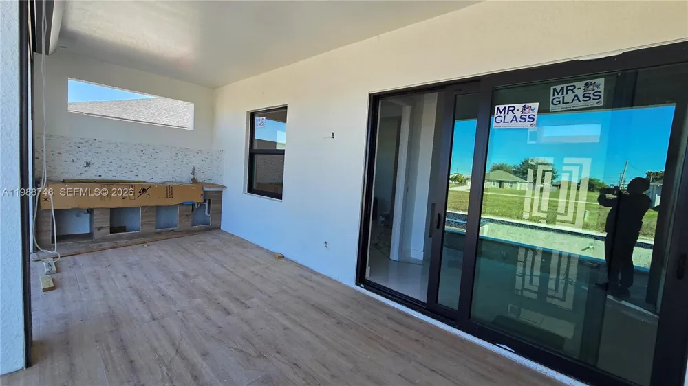 2006 Nelson RD N Cape Coral, FL 33993