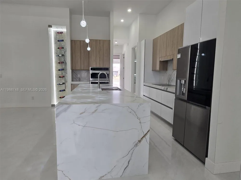 2006 Nelson RD N Cape Coral, FL 33993