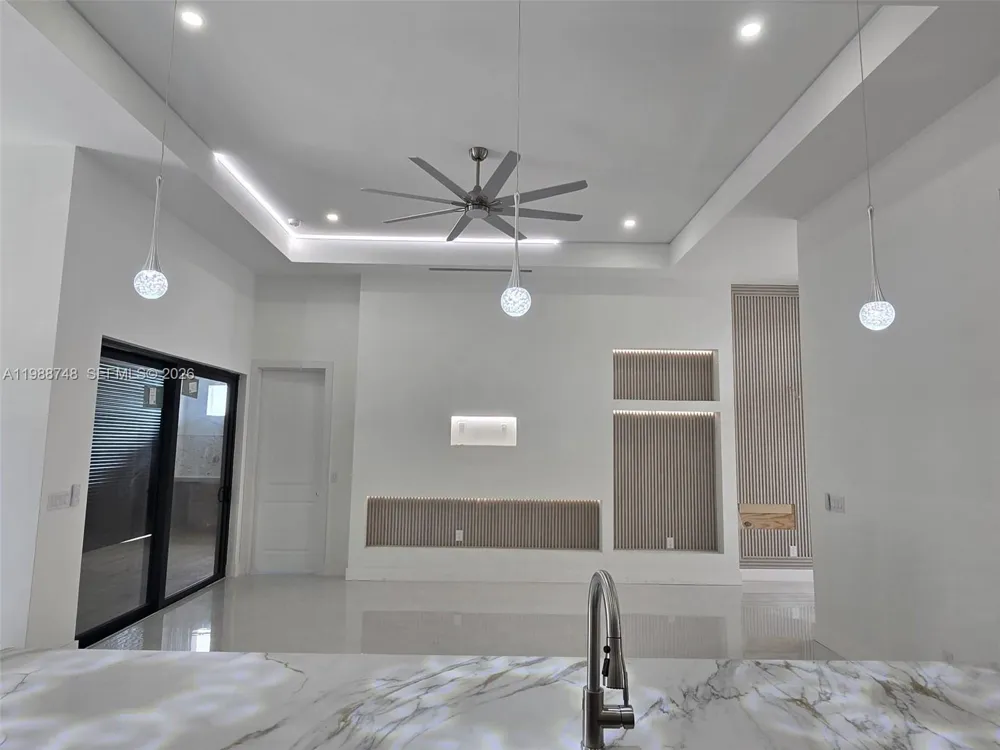 2006 Nelson RD N Cape Coral, FL 33993