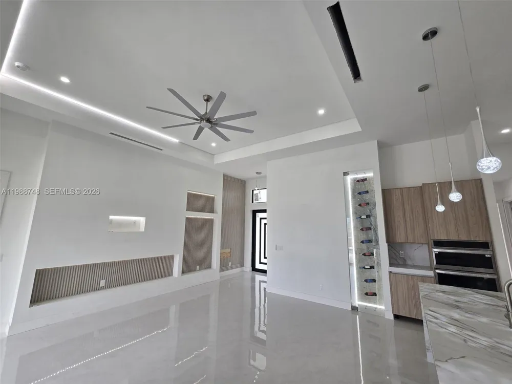 2006 Nelson RD N Cape Coral, FL 33993