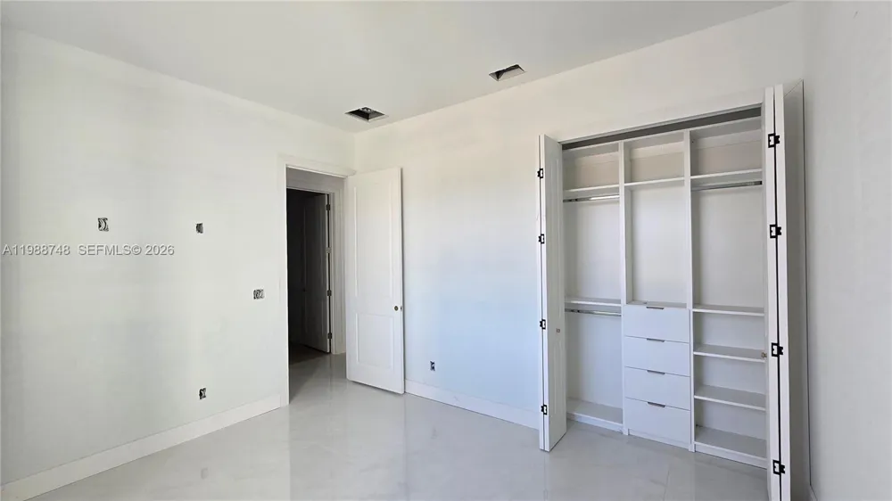 2006 Nelson RD N Cape Coral, FL 33993