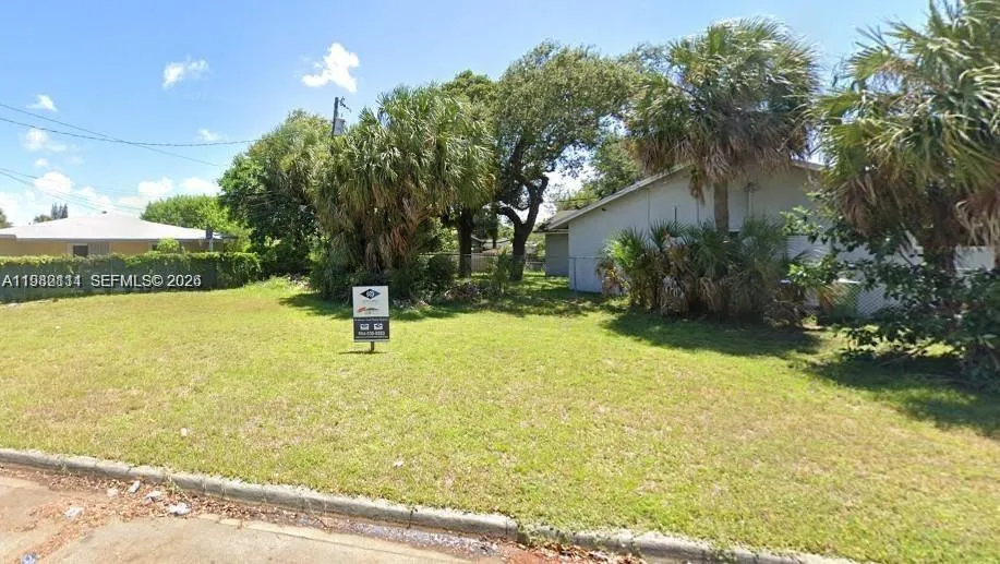 8 NW 8th Ct Fort Lauderdale, FL 33311