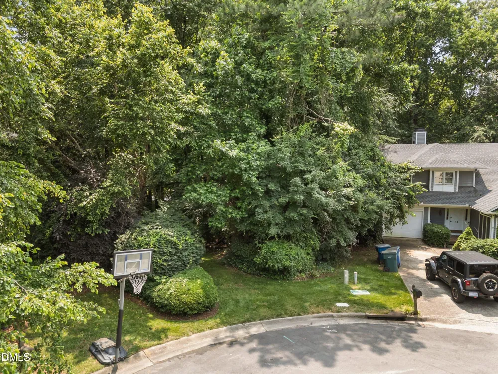16 Marchmont Court Durham, NC 27705