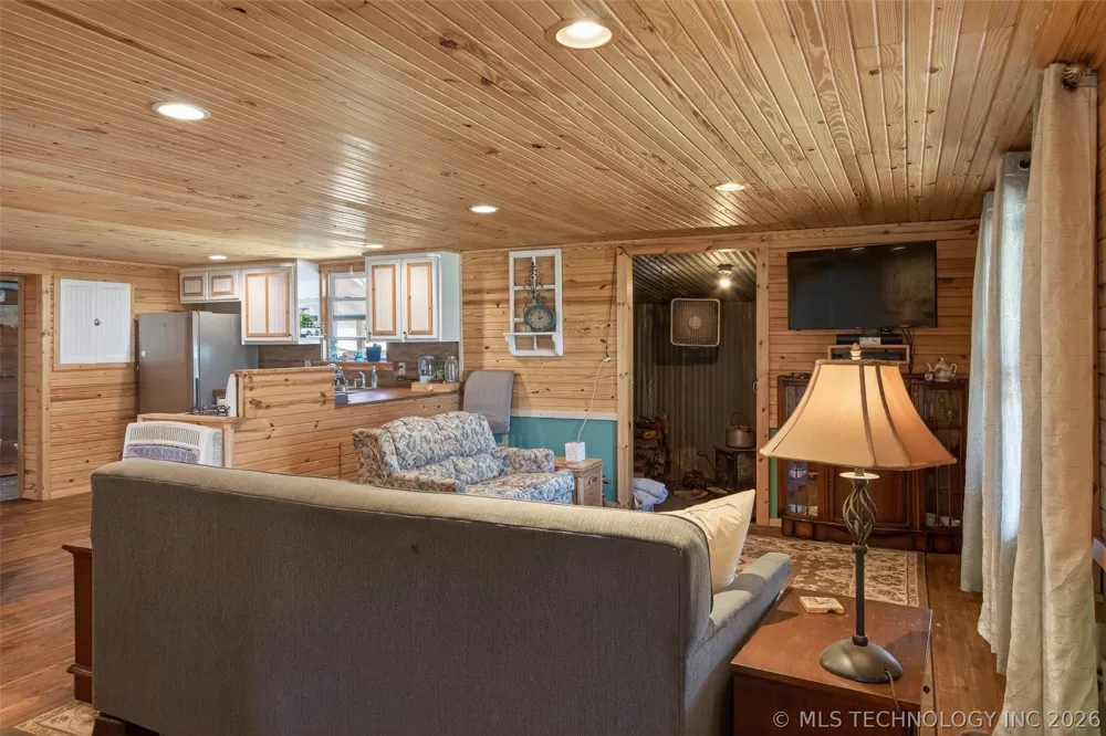 11930 S 4220 ROAD Claremore, OK 74017