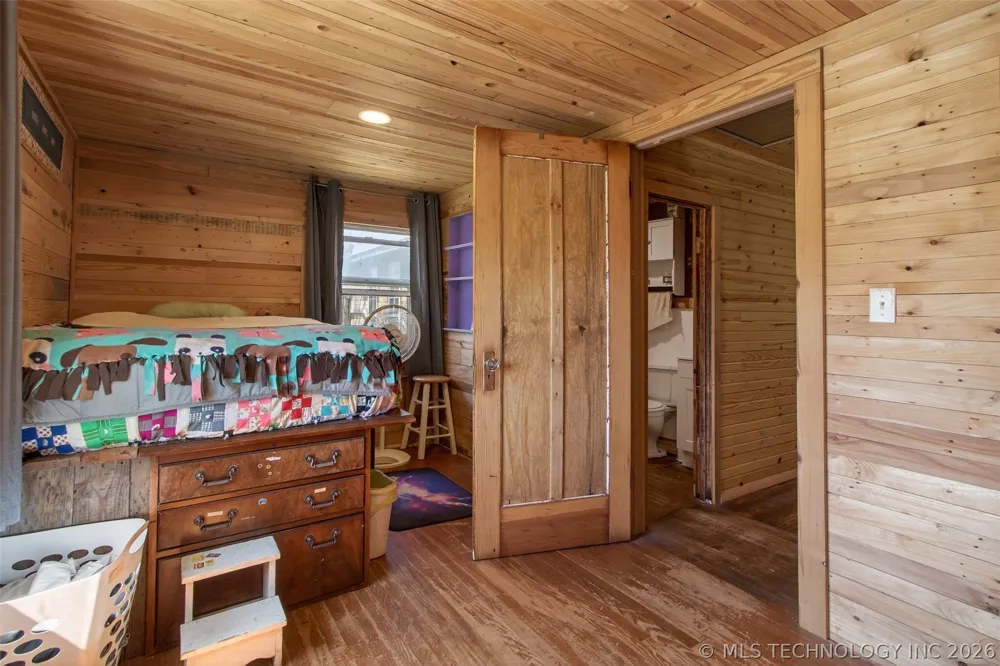 11930 S 4220 ROAD Claremore, OK 74017