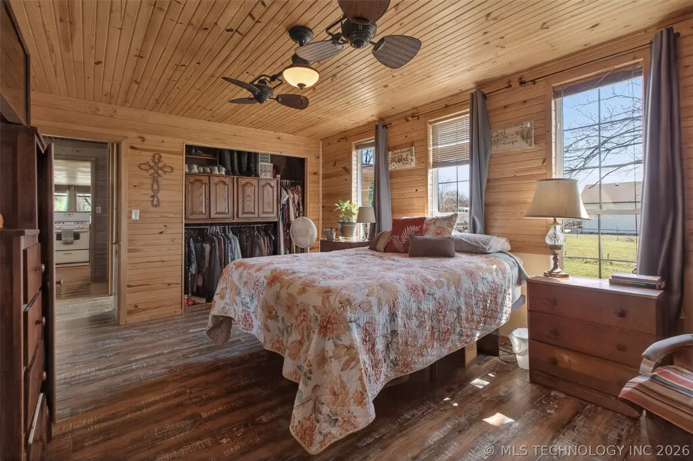 11930 S 4220 ROAD Claremore, OK 74017