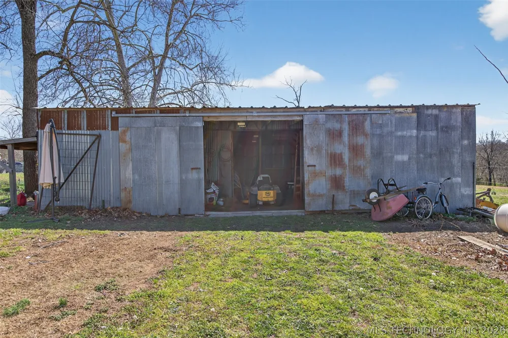 11930 S 4220 ROAD Claremore, OK 74017