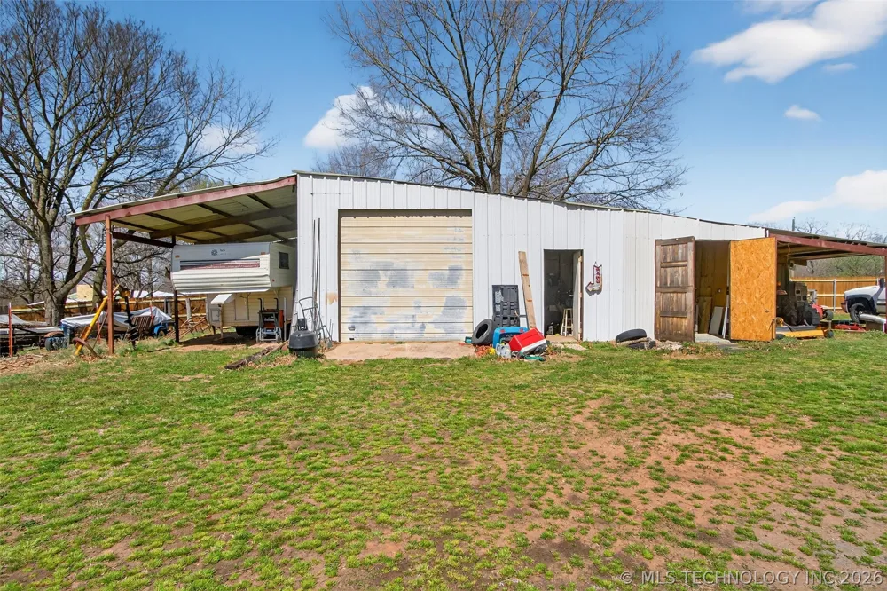 11930 S 4220 ROAD Claremore, OK 74017