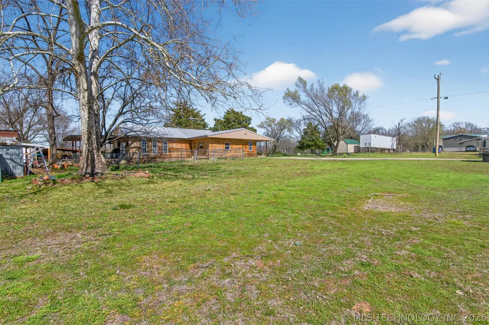 11930 S 4220 ROAD Claremore, OK 74017