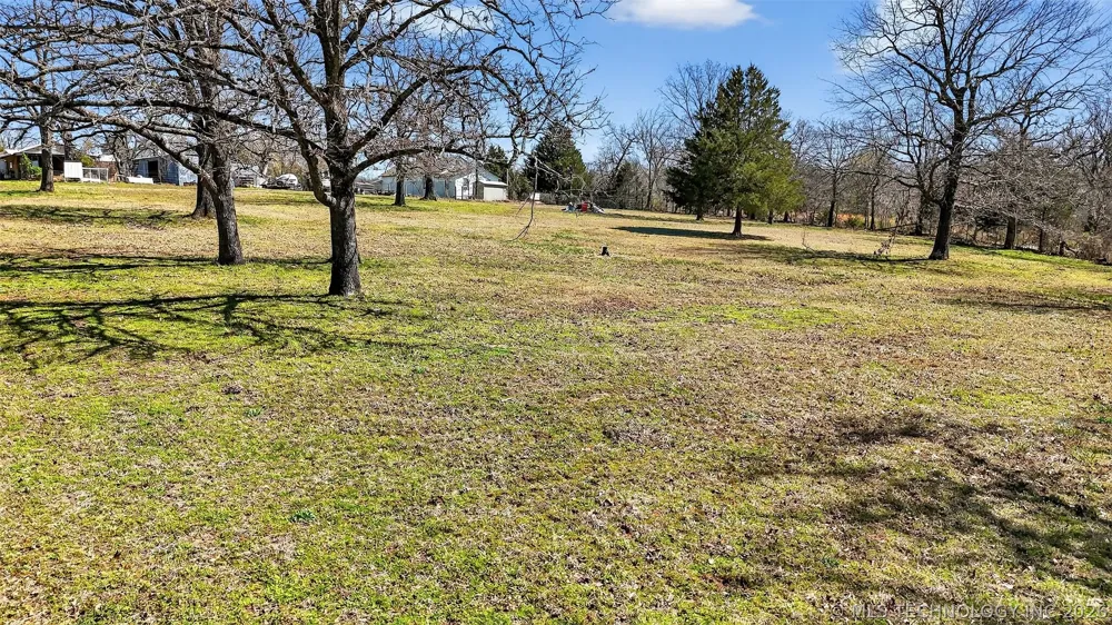 11930 S 4220 ROAD Claremore, OK 74017