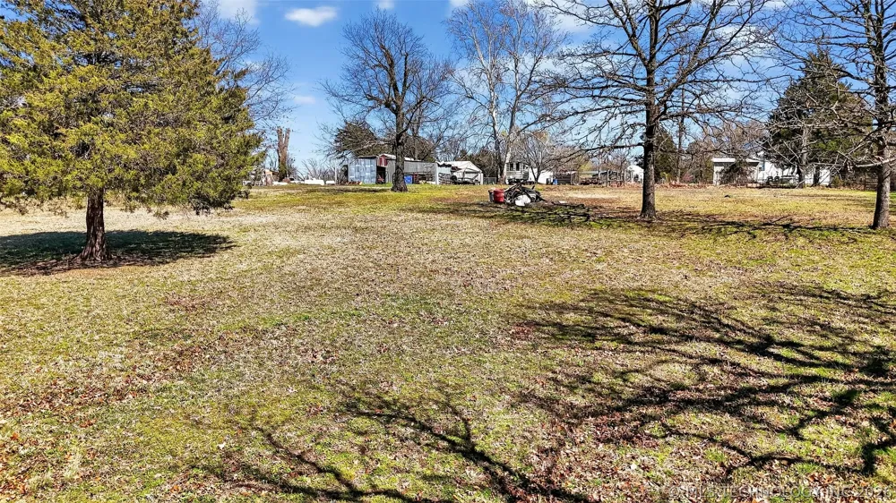 11930 S 4220 ROAD Claremore, OK 74017