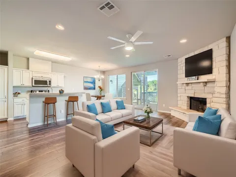 507 Venture Boulevard S