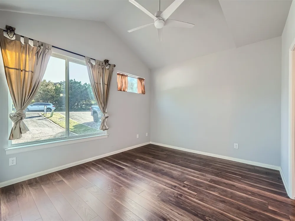 507 Venture Boulevard S Point Venture, TX 78645