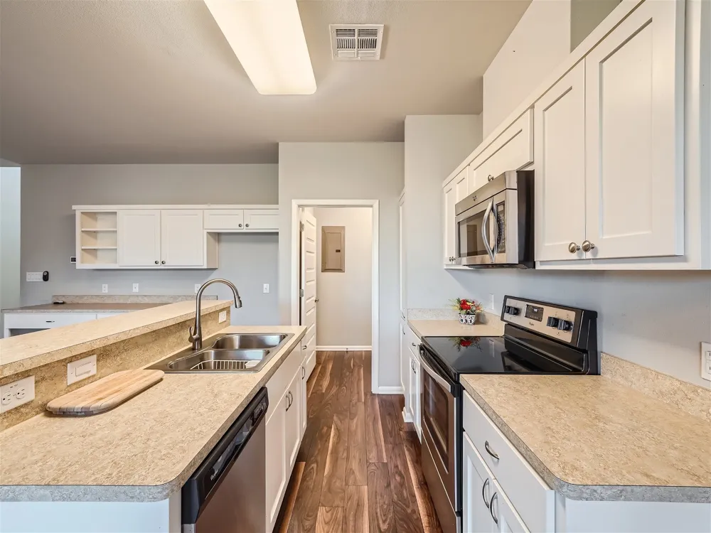 507 Venture Boulevard S Point Venture, TX 78645