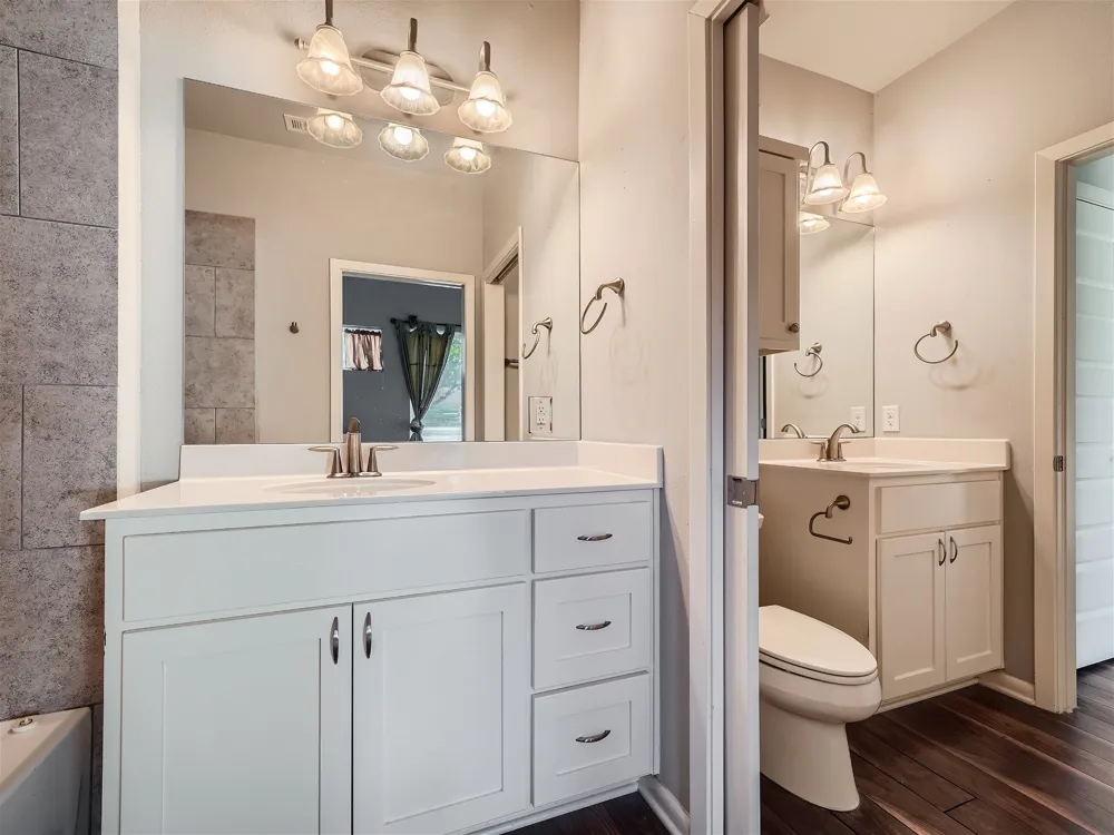 507 Venture Boulevard S Point Venture, TX 78645