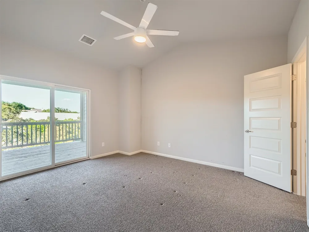 507 Venture Boulevard S Point Venture, TX 78645