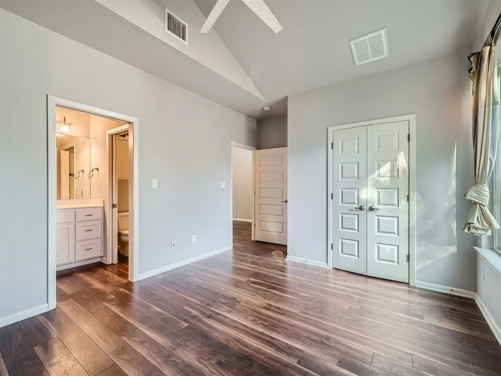 507 Venture Boulevard S Point Venture, TX 78645