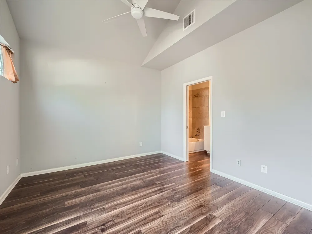 507 Venture Boulevard S Point Venture, TX 78645