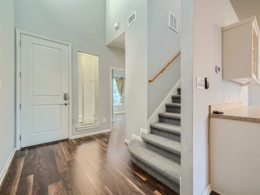 507 Venture Boulevard S Point Venture, TX 78645