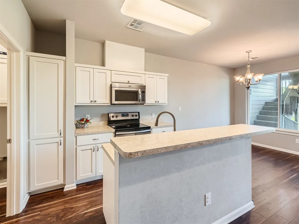 507 Venture Boulevard S Point Venture, TX 78645