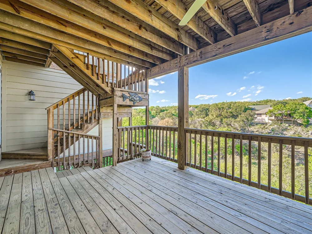 507 Venture Boulevard S Point Venture, TX 78645