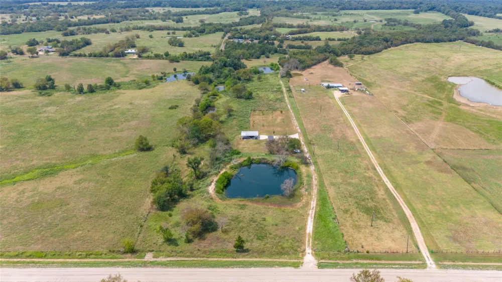 1987 Farm Road 900 Saltillo, TX 75478