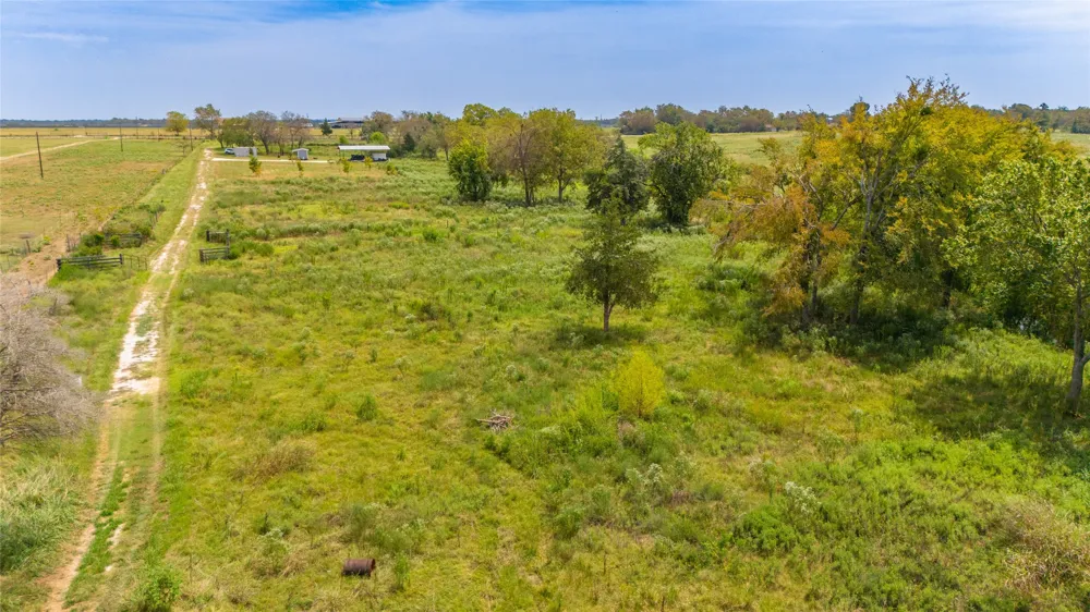 1987 Farm Road 900 Saltillo, TX 75478