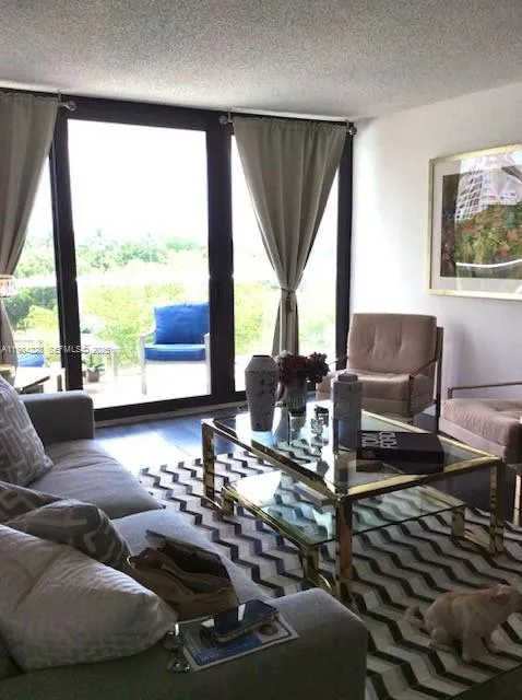 3701 Country Club Dr #504 Aventura, FL 33180