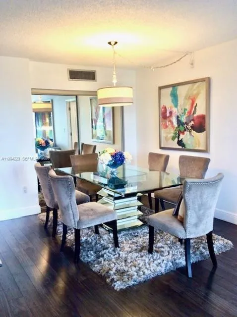 3701 Country Club Dr #504 Aventura, FL 33180