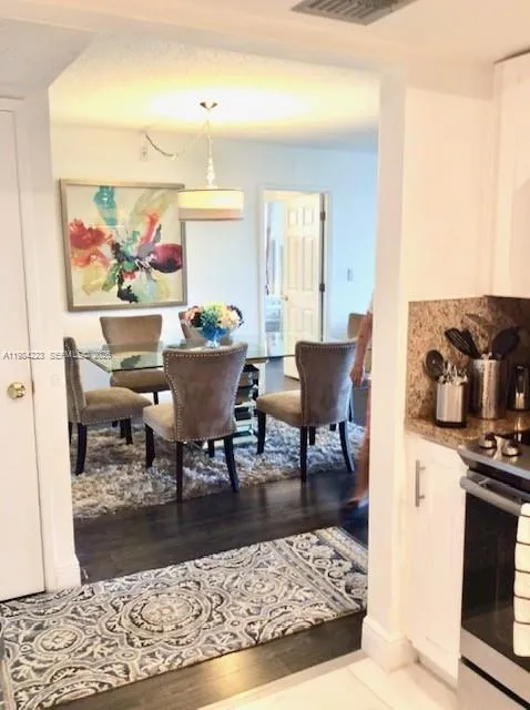 3701 Country Club Dr #504 Aventura, FL 33180