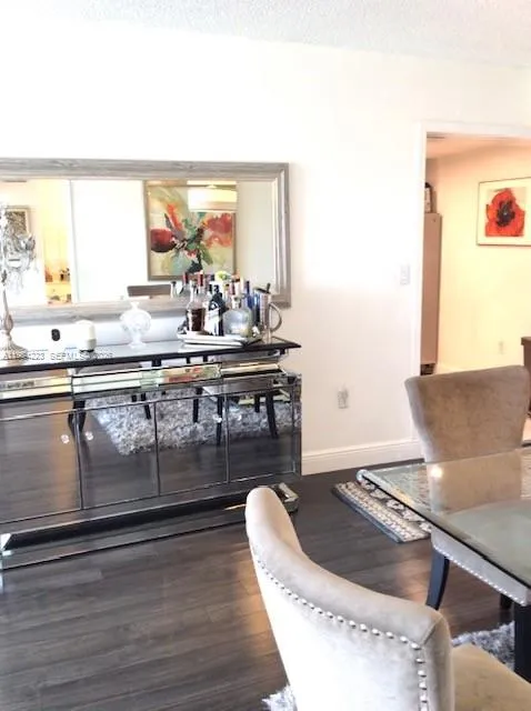 3701 Country Club Dr #504 Aventura, FL 33180