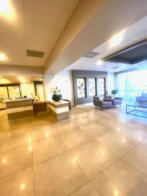3701 Country Club Dr #504 Aventura, FL 33180